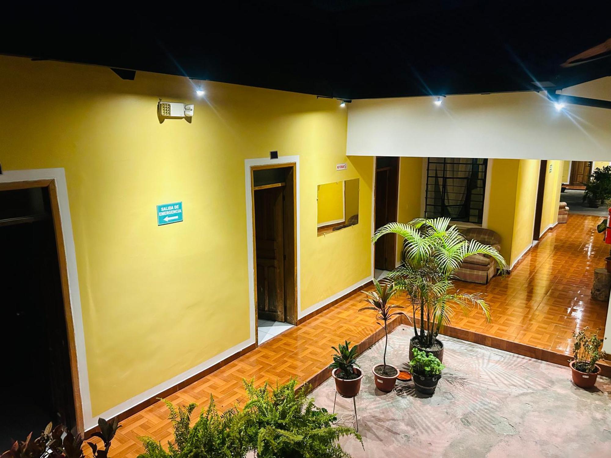 Accel Hotel La Quinta Ibarra Exterior photo